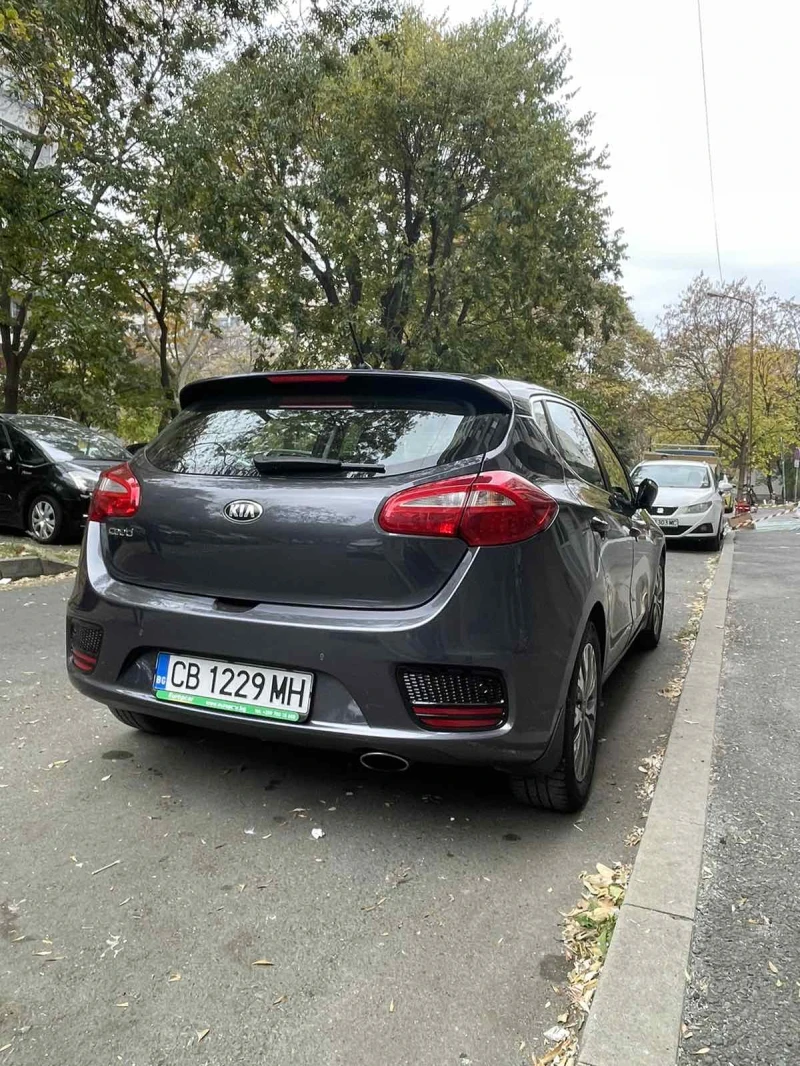 Kia Ceed, снимка 12 - Автомобили и джипове - 47995675