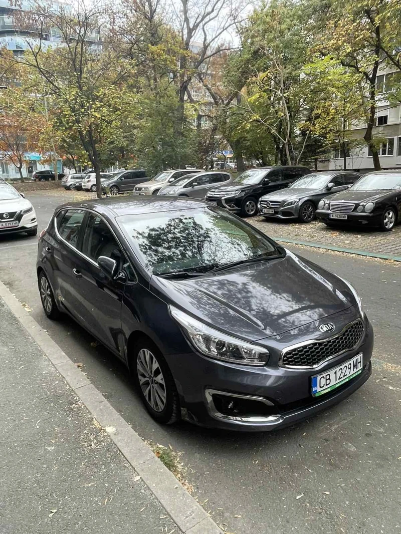 Kia Ceed, снимка 10 - Автомобили и джипове - 47995675