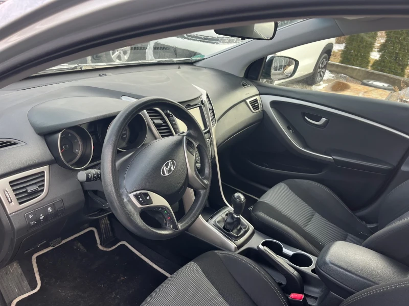 Hyundai I30 1.6, снимка 4 - Автомобили и джипове - 48786813