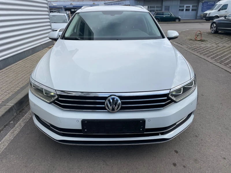 VW Passat Hight-Line+ 7DSG+ 150kc+ Virtual Cocpit+ Key Less , снимка 7 - Автомобили и джипове - 48876140