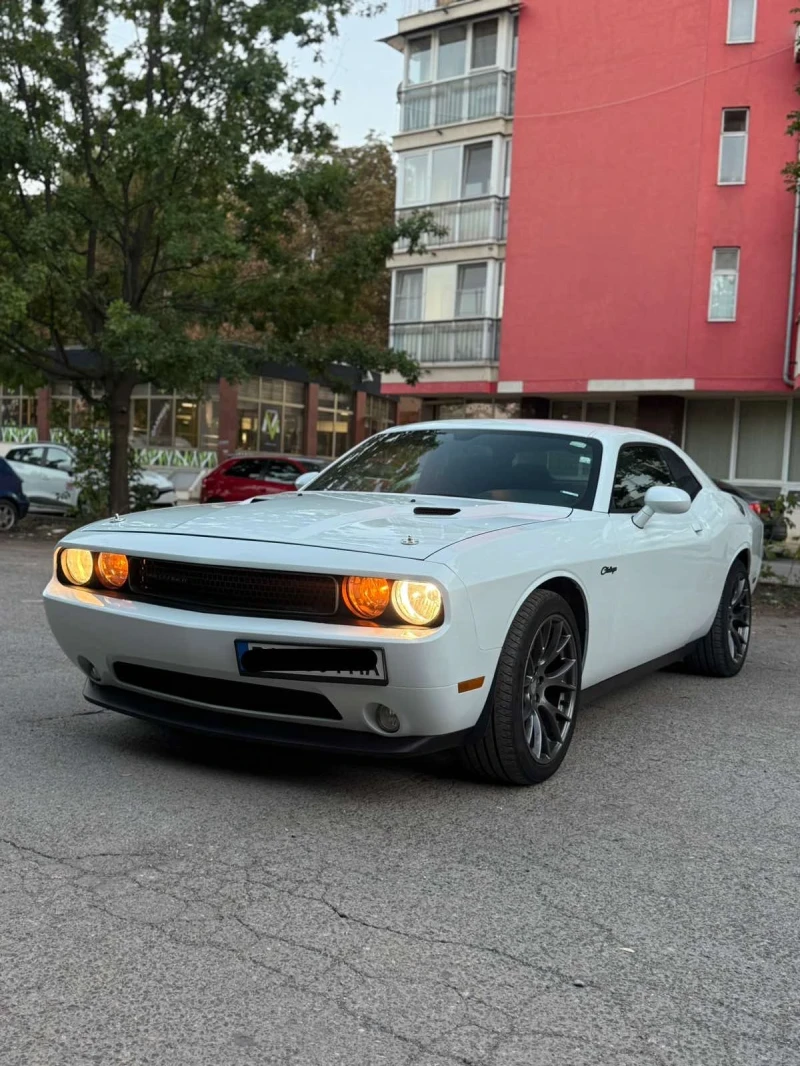 Dodge Challenger 3.6, снимка 2 - Автомобили и джипове - 52475110