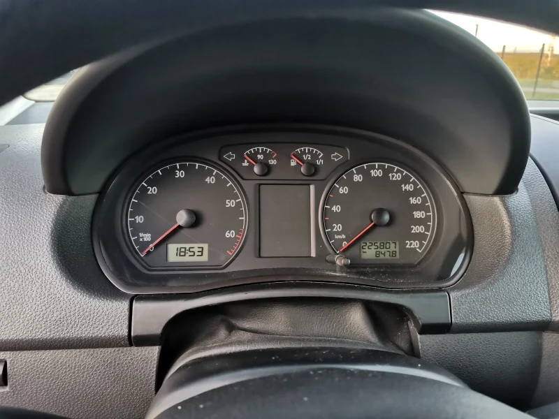 VW Polo 1.2, снимка 9 - Автомобили и джипове - 52293921