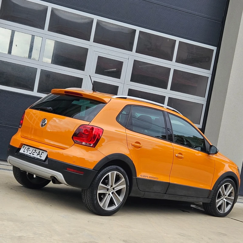 VW Polo 1.6TDI CROSS, снимка 5 - Автомобили и джипове - 52845881