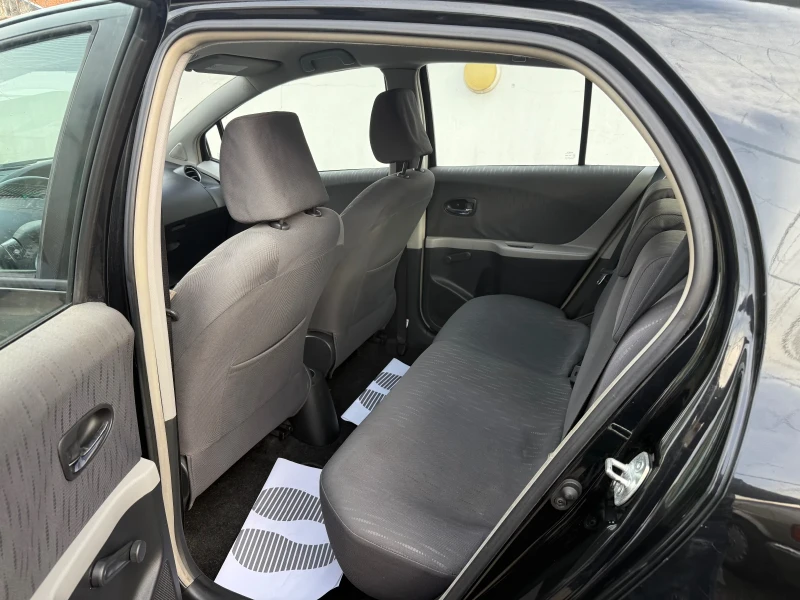 Toyota Yaris 1.3VVTI FACELIFT 101HP, снимка 15 - Автомобили и джипове - 52632765