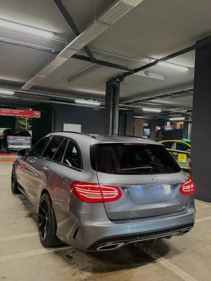 Mercedes-Benz C 220 AMG Line/Keyless/Pano/Carplay, снимка 3 - Автомобили и джипове - 53177539