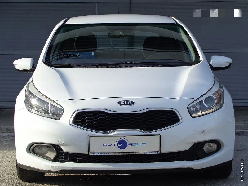 Kia Ceed 1.4/Климатик/Топ състояние , снимка 5 - Автомобили и джипове - 52947563