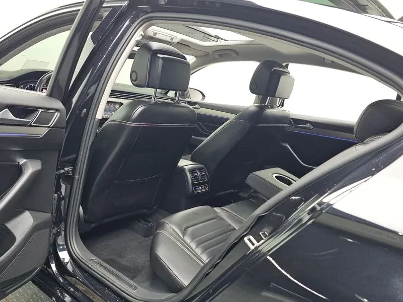 VW Passat 2.0 TDI PRESTIGE, снимка 11 - Автомобили и джипове - 55001283