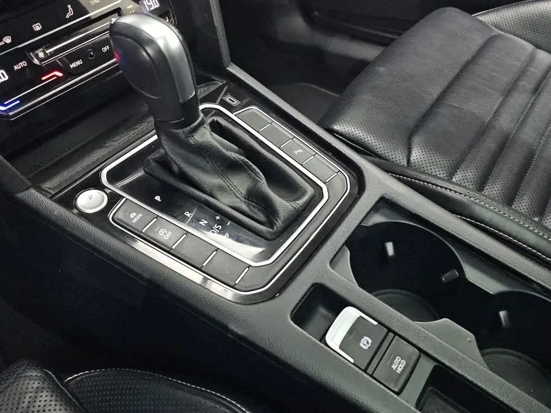 VW Passat 2.0 TDI PRESTIGE, снимка 9 - Автомобили и джипове - 55001283