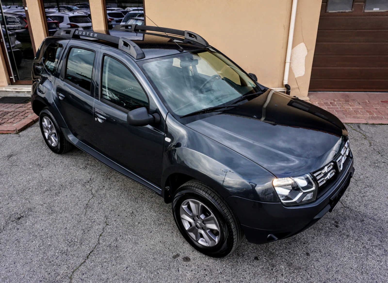 Dacia Duster 1.5DCI LAUREATE 4X4  - изображение 2