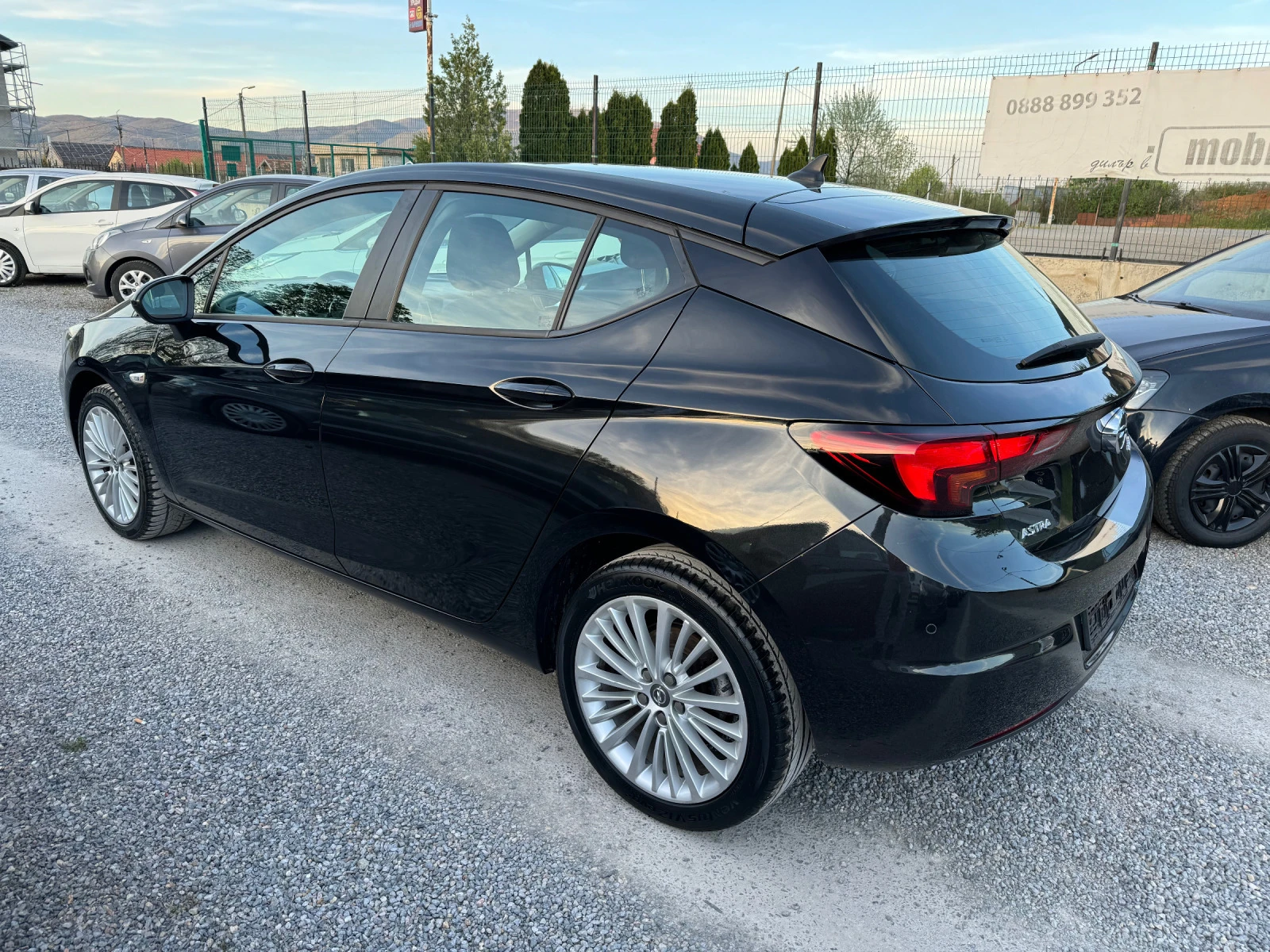 Opel Astra 1.0iTurbo NAVI EURO 6 - изображение 4