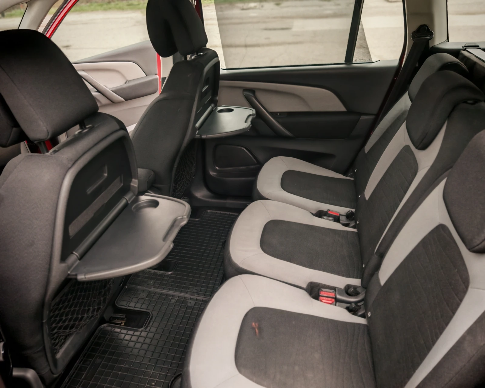 Citroen C4 Picasso Grand 1.6HDI * 6+ 1 * НАВИ * КАМЕРА | Mobile.bg — изображение 11