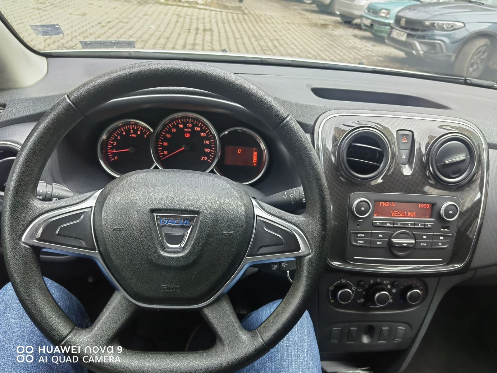 Dacia Sandero  - изображение 6