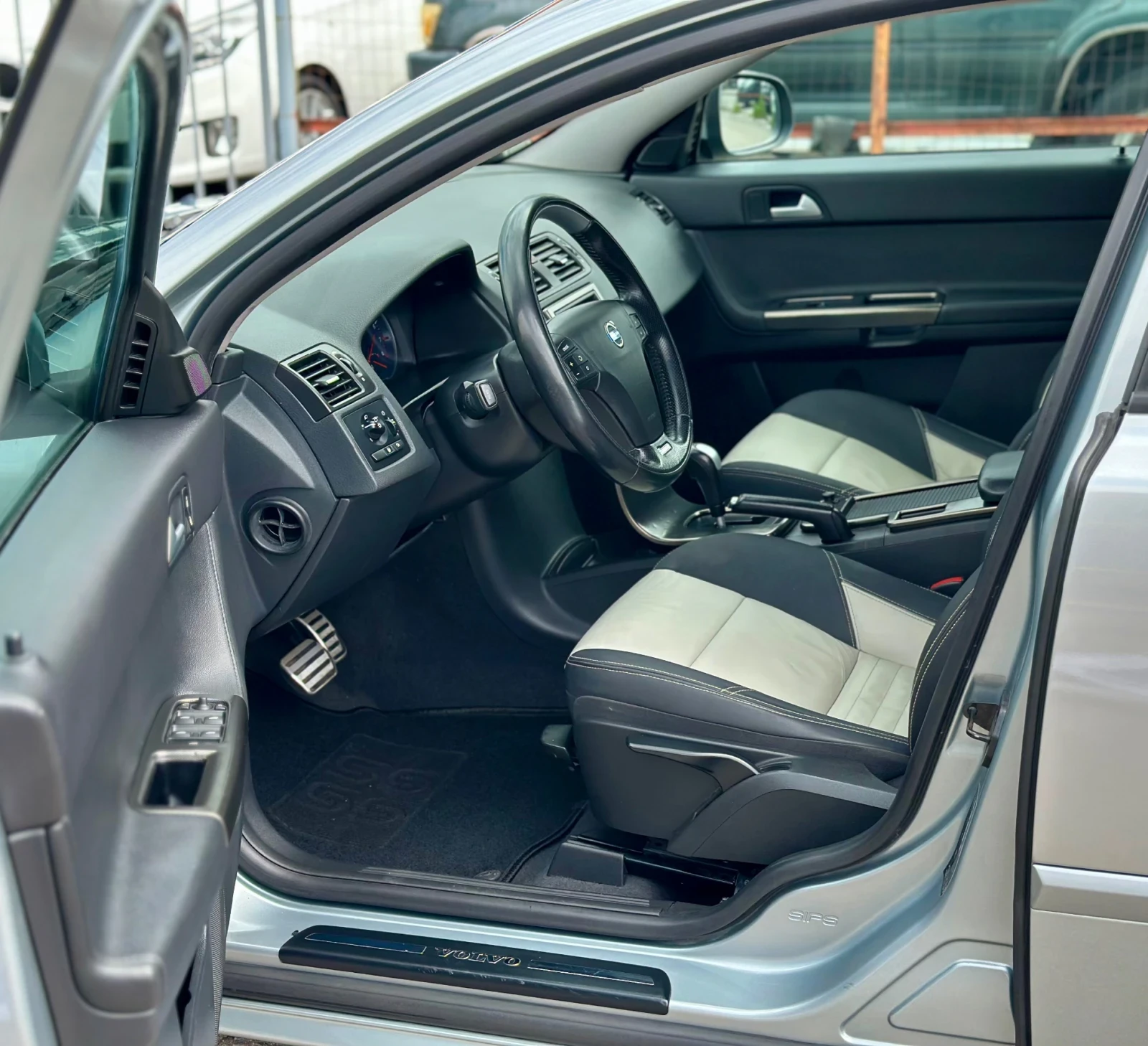 Volvo S40 2.5 R Design Face Automatic Като Hoва За Ценители - изображение 5
