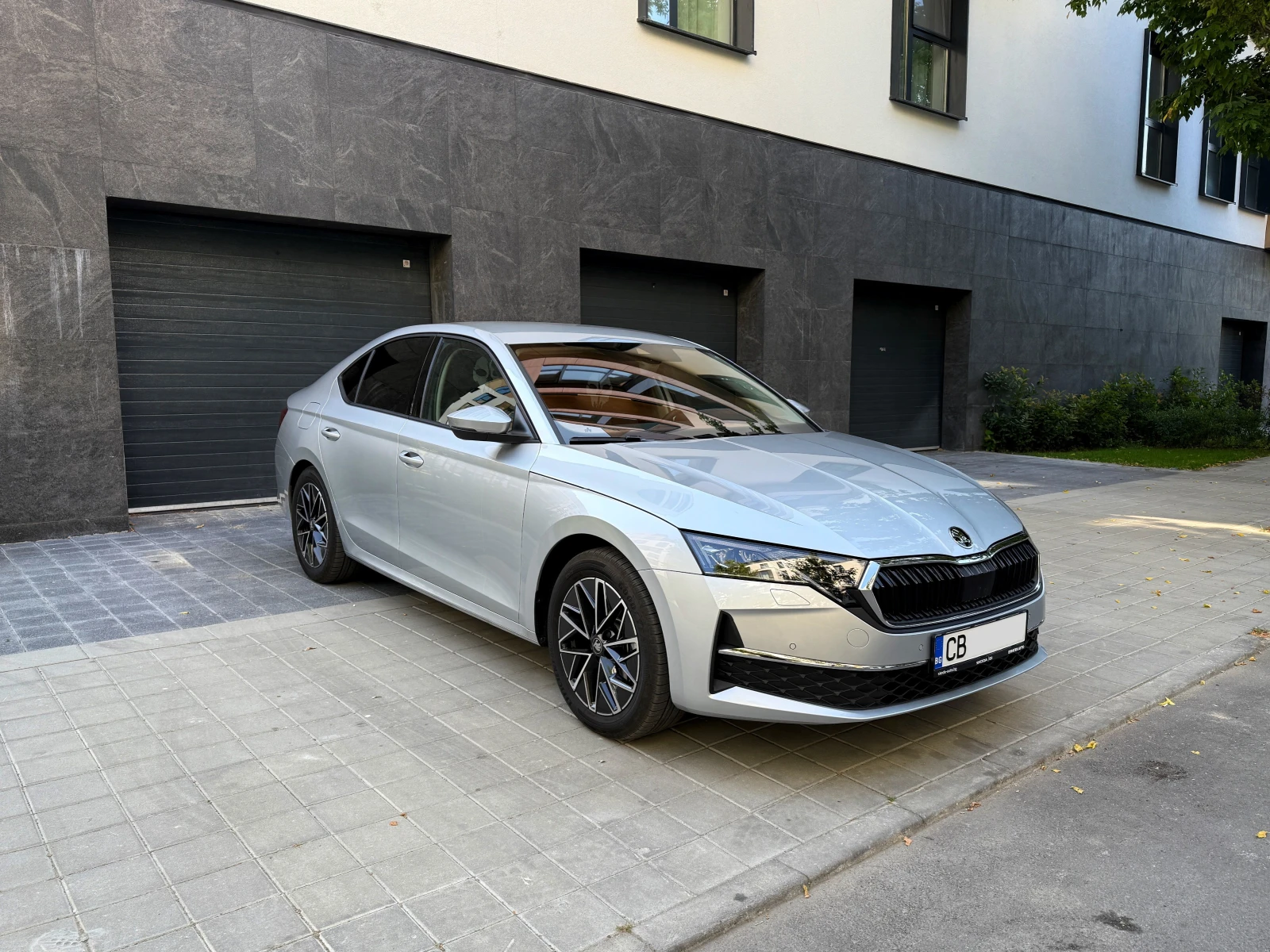 Skoda Octavia 2.0 TSI 4x4 204к.с. DSG7 - изображение 4