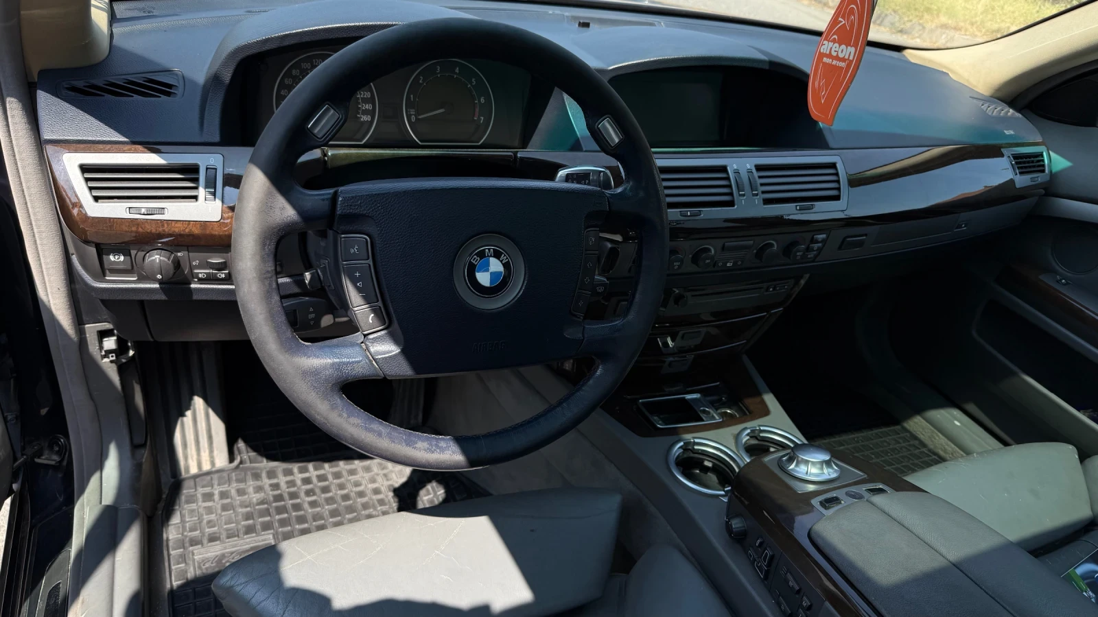 BMW 745  - изображение 5