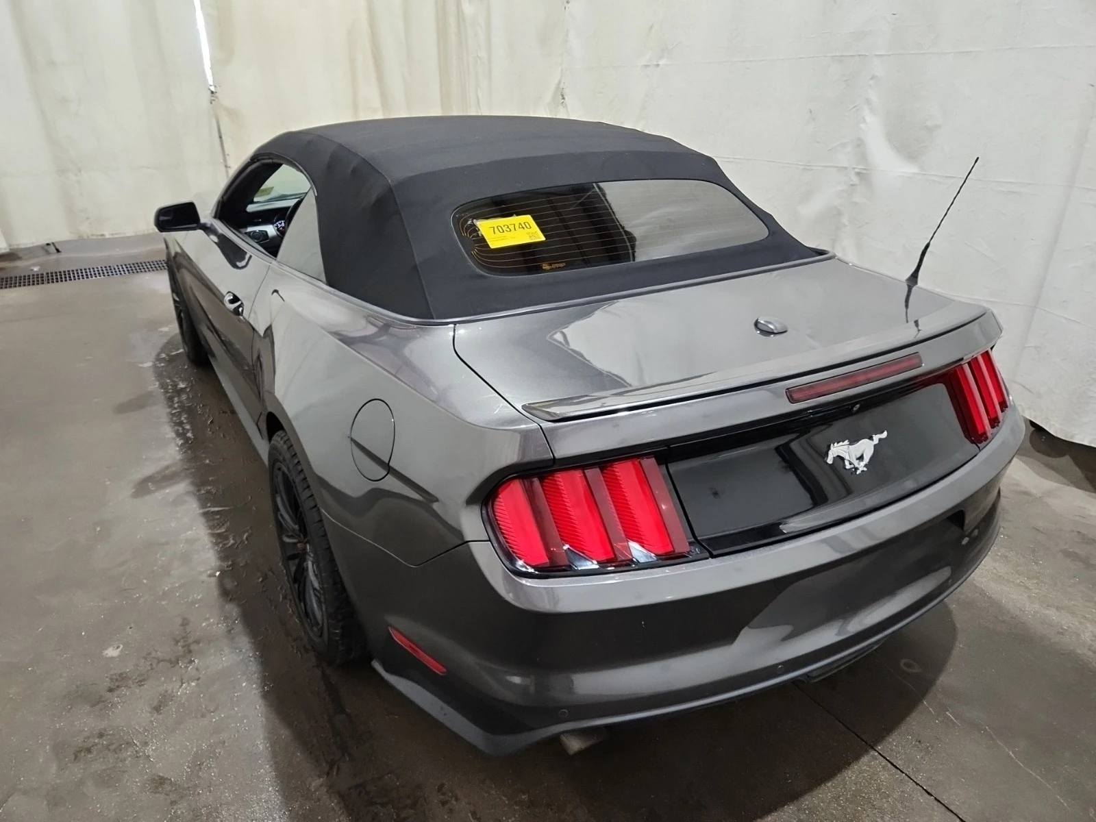 Ford Mustang ECOBOOST * * CARFAX * * АВТО КРЕДИТ * *  - изображение 4