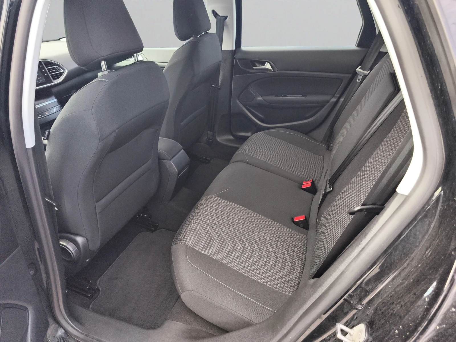 Peugeot 308 ACTIVE PACK 1, 5 BlueHDi 130 EAT8/2009R08 | Mobile.bg   11