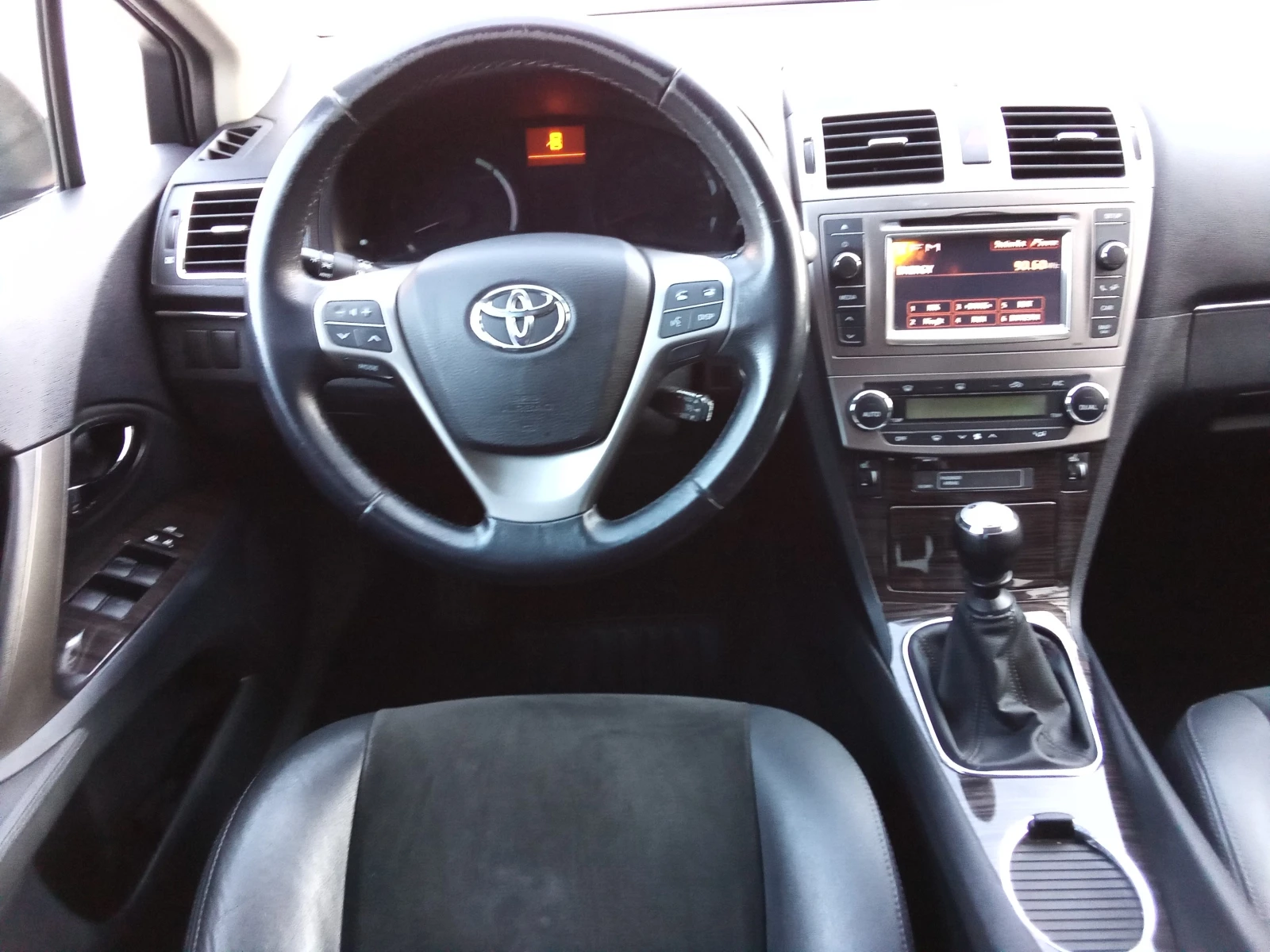 Toyota Avensis 2.0D4D-124kc. 6ck. FACELIFT | Mobile.bg � ����������� 9