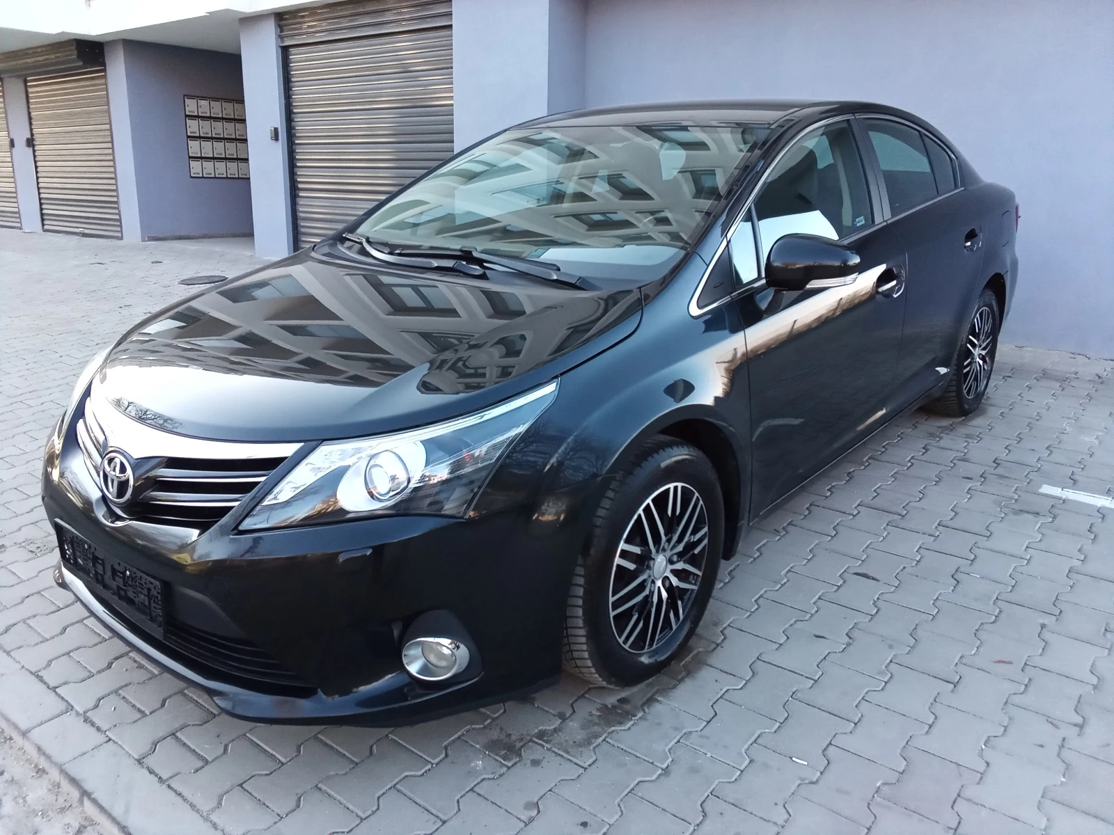 Toyota Avensis 2.0D4D-124kc. 6ck. FACELIFT | Mobile.bg � ����������� 1