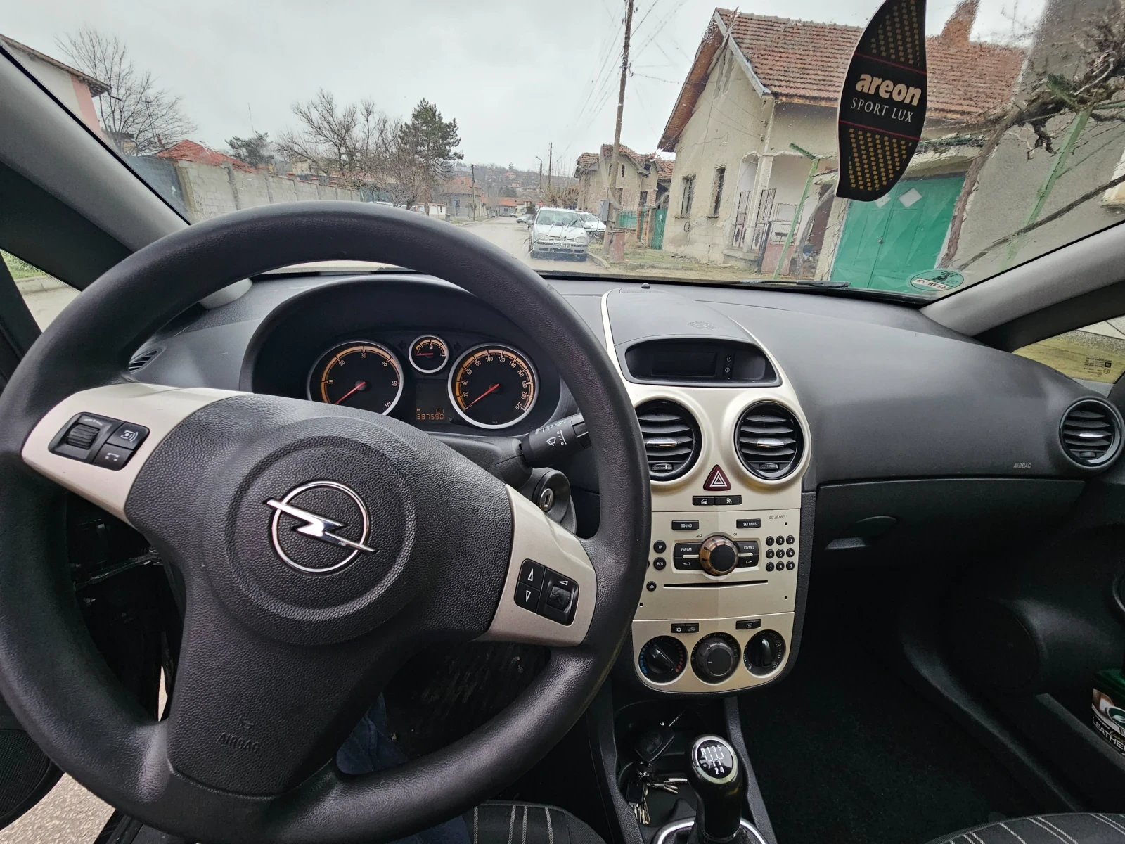 Opel Corsa D - изображение 6