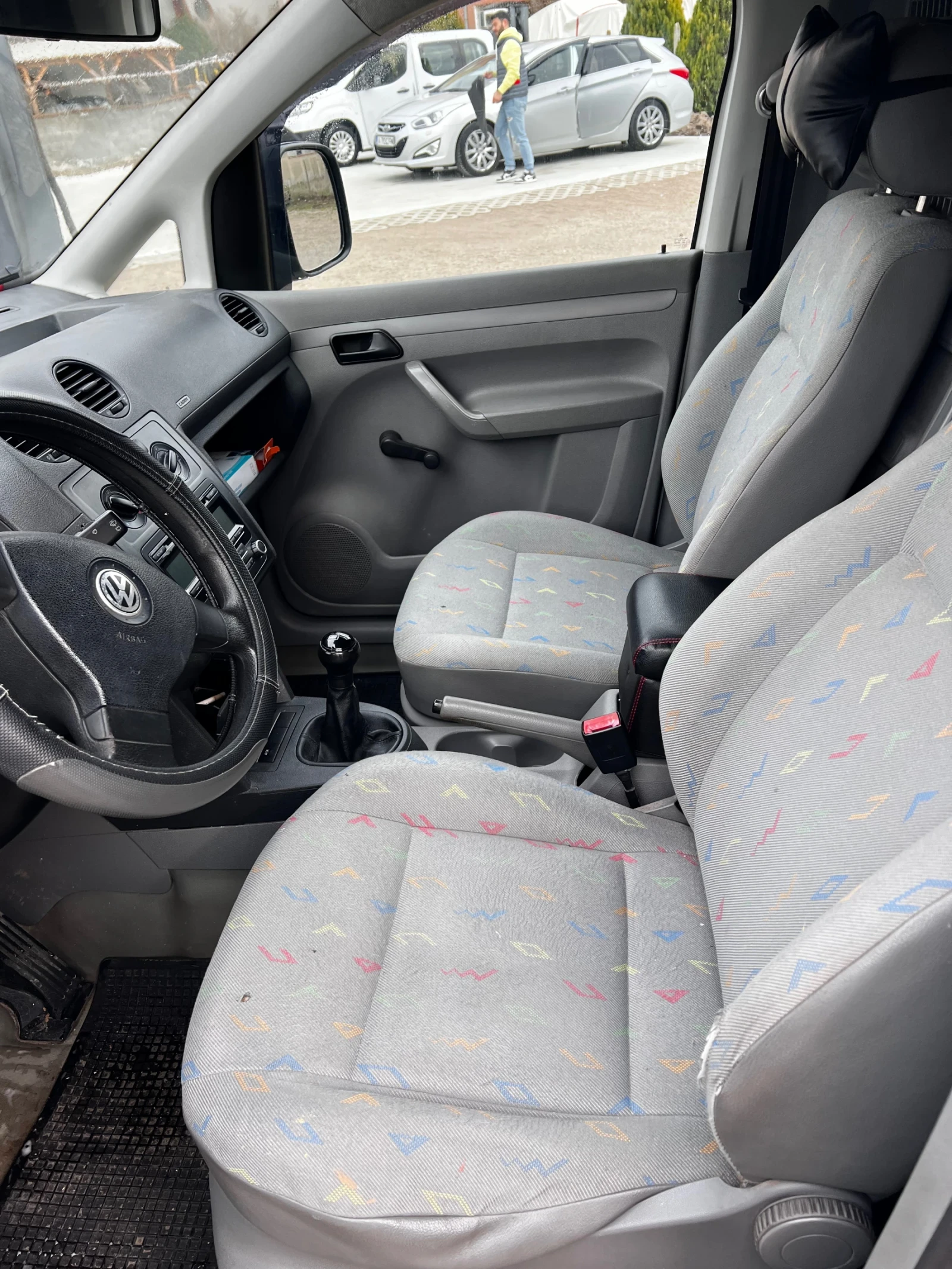 VW Caddy 2.0 SDI Климатик, снимка 9 - Автомобили и джипове - 53918381