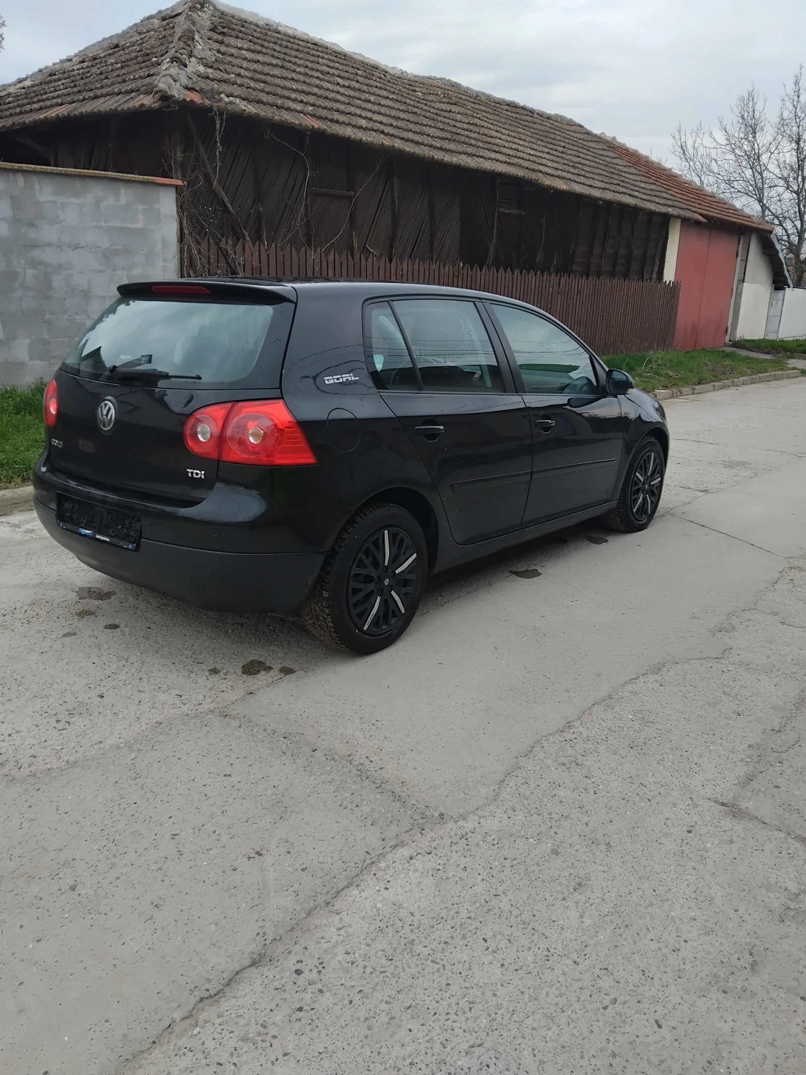 VW Golf, снимка 3 - Автомобили и джипове - 53999700