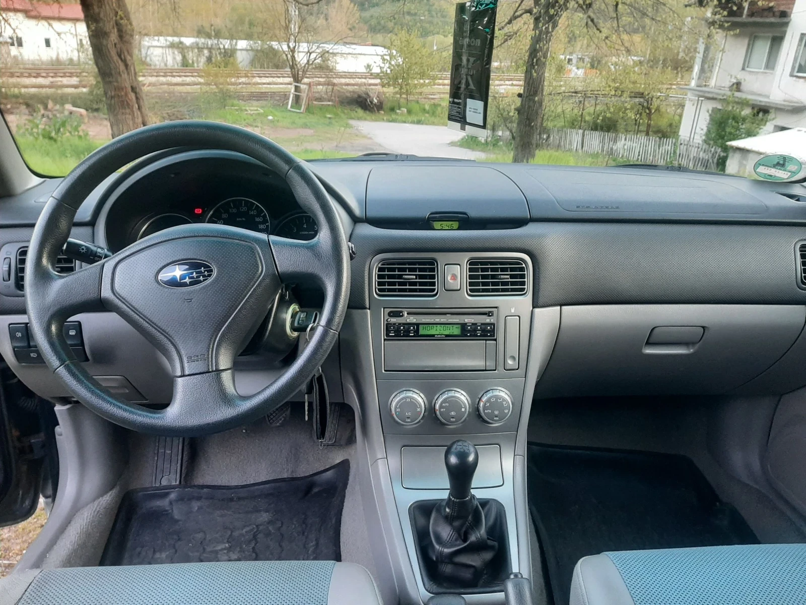 Subaru Forester 2.0i4x4 KLIMATRON, снимка 10 - Автомобили и джипове - 54355585