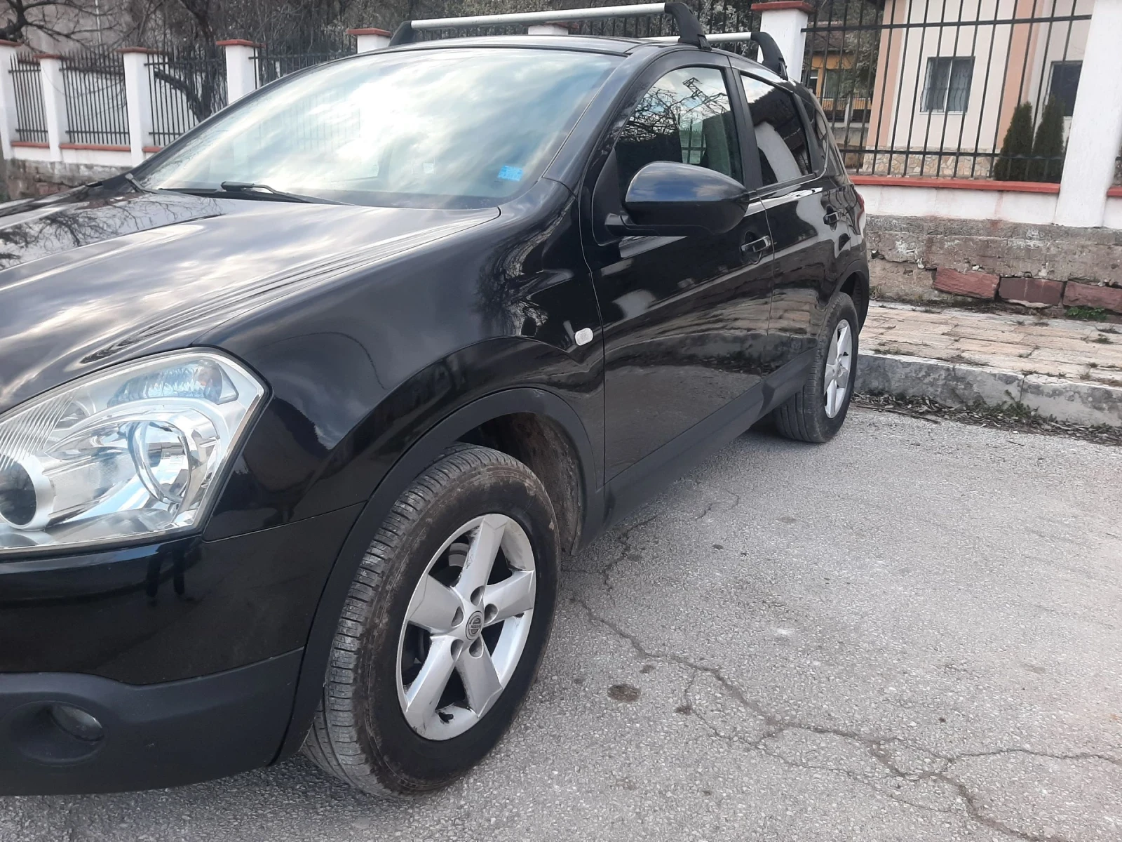 Nissan Qashqai 2.0DCI4x4 KLIMATRON, снимка 6 - Автомобили и джипове - 54355585