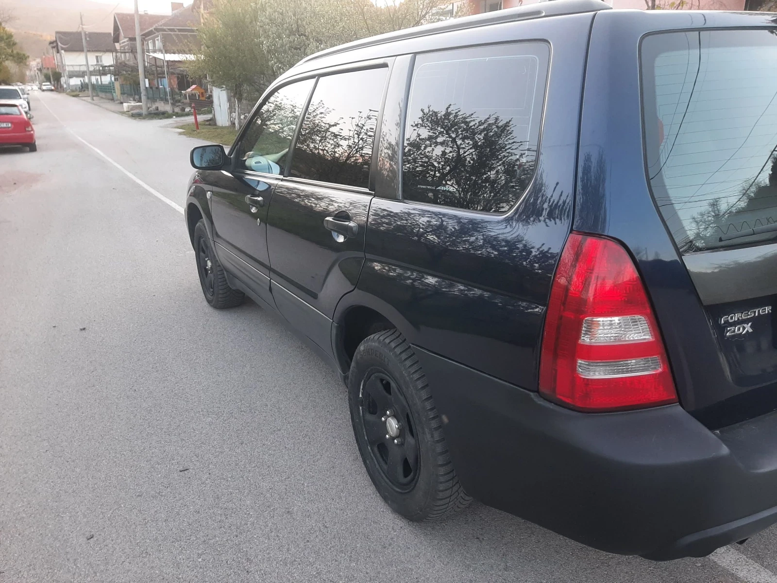 Subaru Forester 2.0i4x4 KLIMATRON, снимка 4 - Автомобили и джипове - 54355585