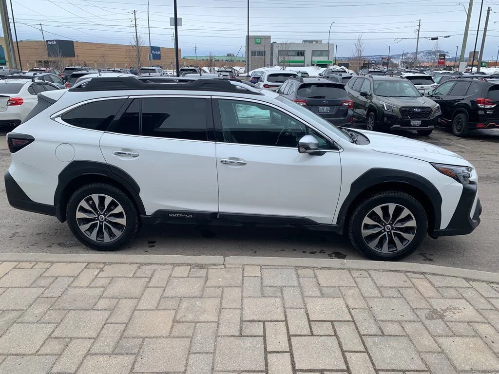 Subaru Outback Premier XT* ОТ SUBARU* , снимка 4 - Автомобили и джипове - 54516500