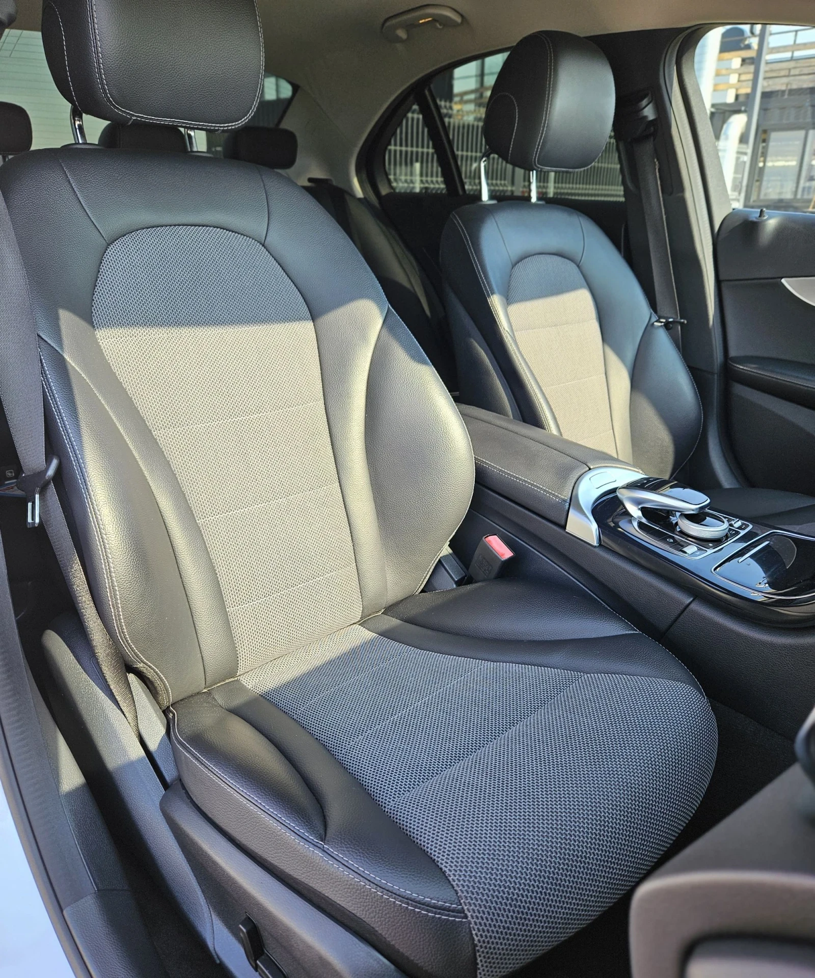 Mercedes-Benz C 220 AMG DESIGN Евро6 2017г, снимка 11 - Автомобили и джипове - 54649347