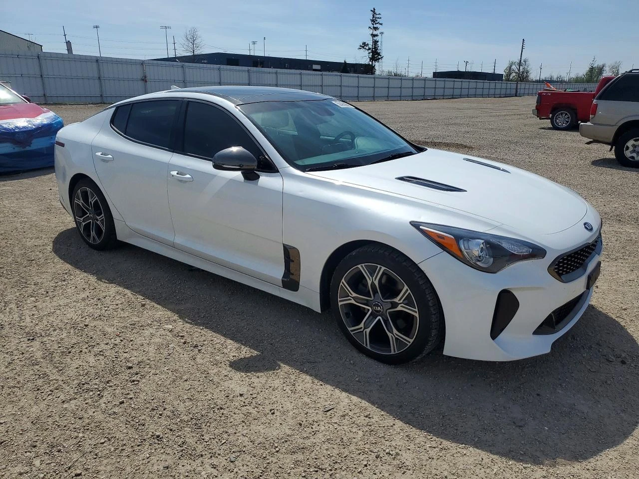 Kia Stinger 2.0l Gt-Line, снимка 4 - Автомобили и джипове - 54732366