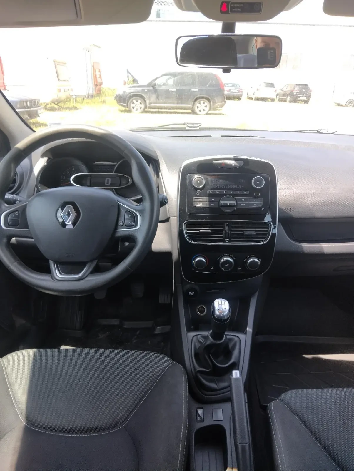 Renault Clio 1.5Dci, снимка 8 - Автомобили и джипове - 54820770