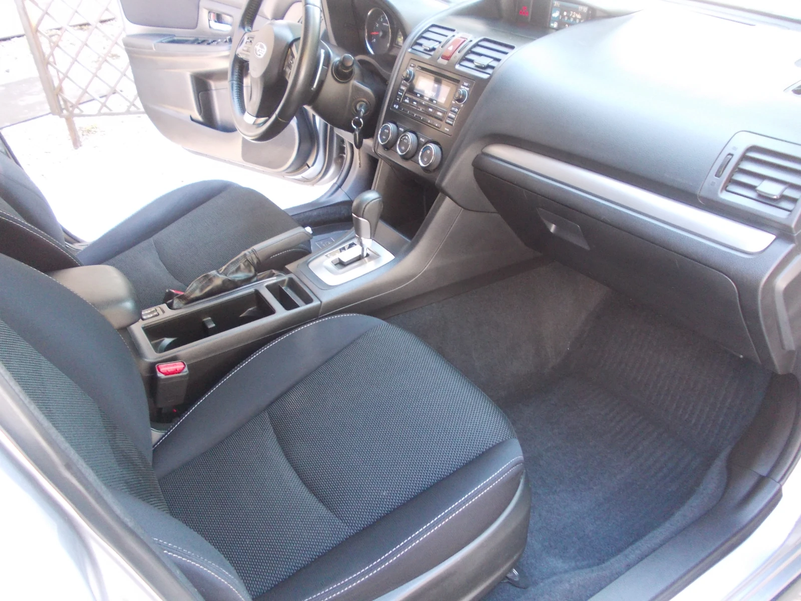 Subaru XV 2.0-4x4-клима, снимка 11 - Автомобили и джипове - 54854855