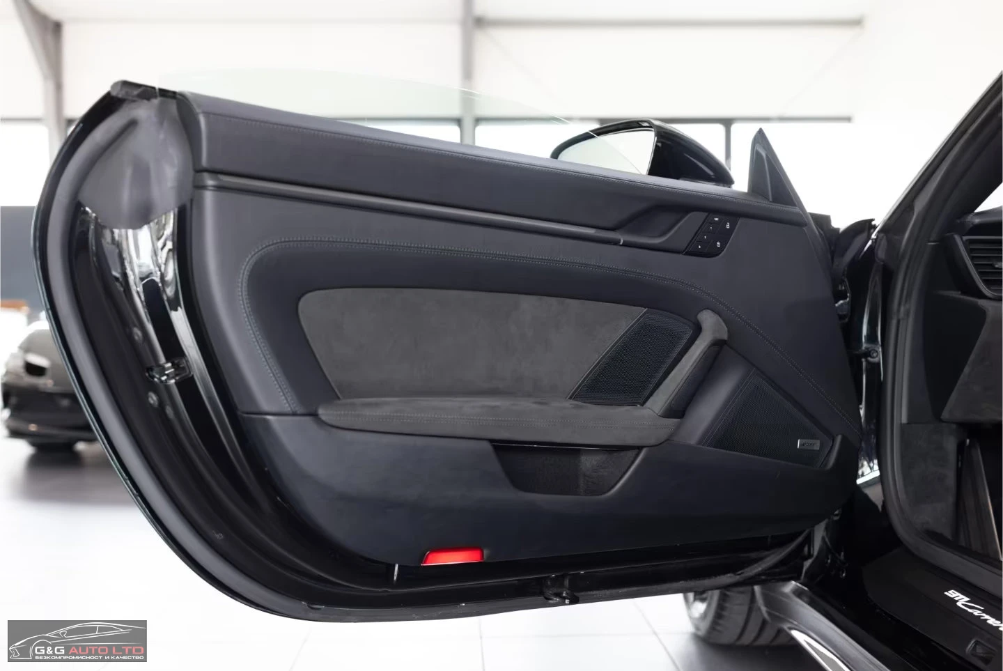 Porsche 911 992/CARRERA GTS/480HP/INNODRIVE/BOSE/CAM/506z, снимка 14 - Автомобили и джипове - 55104201