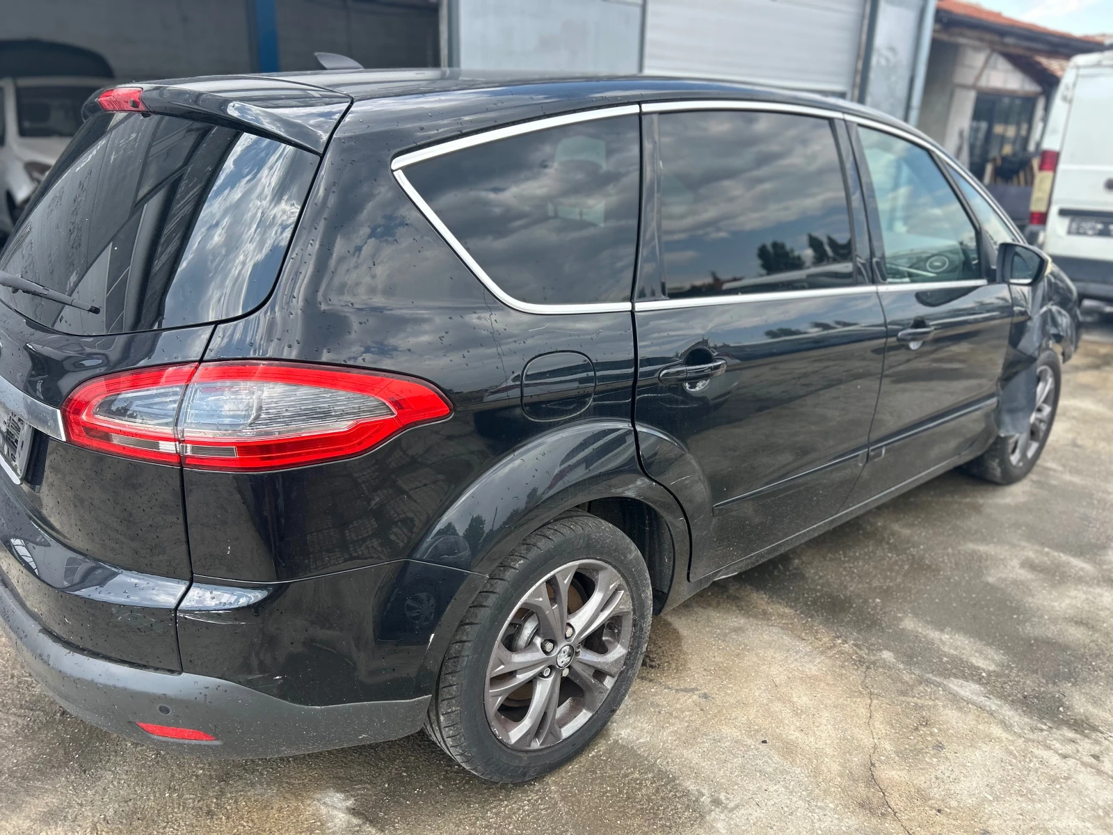 Ford S-Max 2.0 на част, снимка 3 - Автомобили и джипове - 55381802
