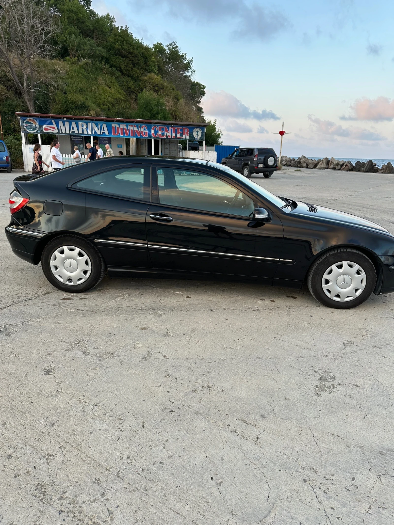 Mercedes-Benz C 220, снимка 2 - Автомобили и джипове - 55652585