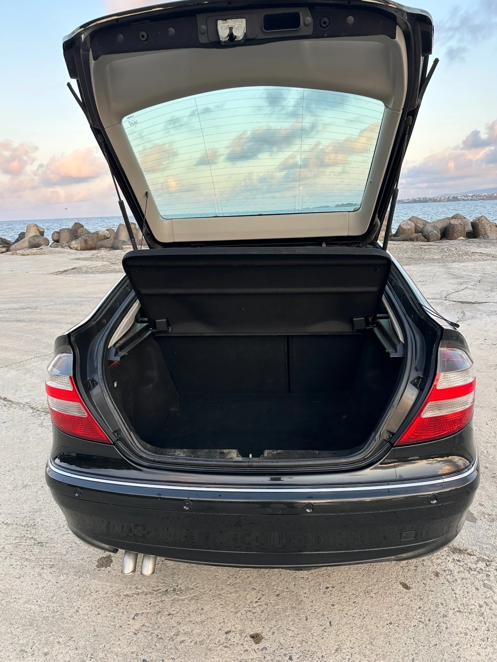 Mercedes-Benz C 220, снимка 6 - Автомобили и джипове - 55652585