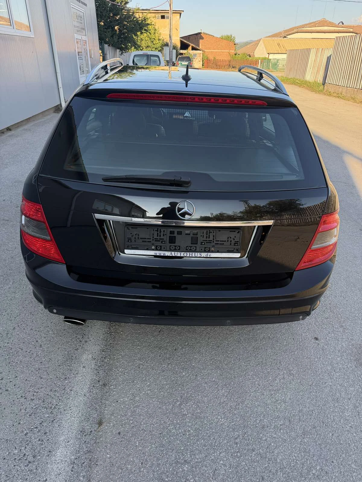 Mercedes-Benz C 220 AMG Пакет Подгрев, снимка 4 - Автомобили и джипове - 55741772