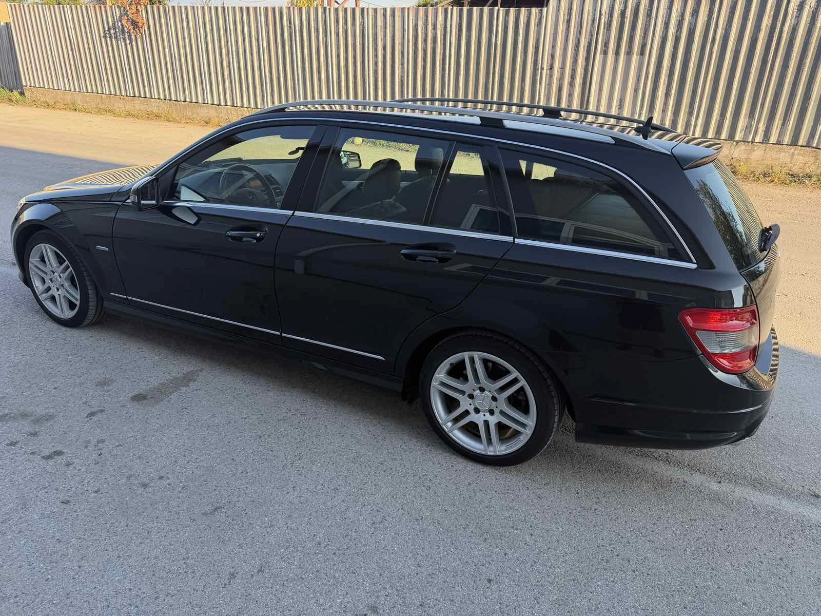Mercedes-Benz C 220 AMG Пакет Подгрев, снимка 2 - Автомобили и джипове - 55741772