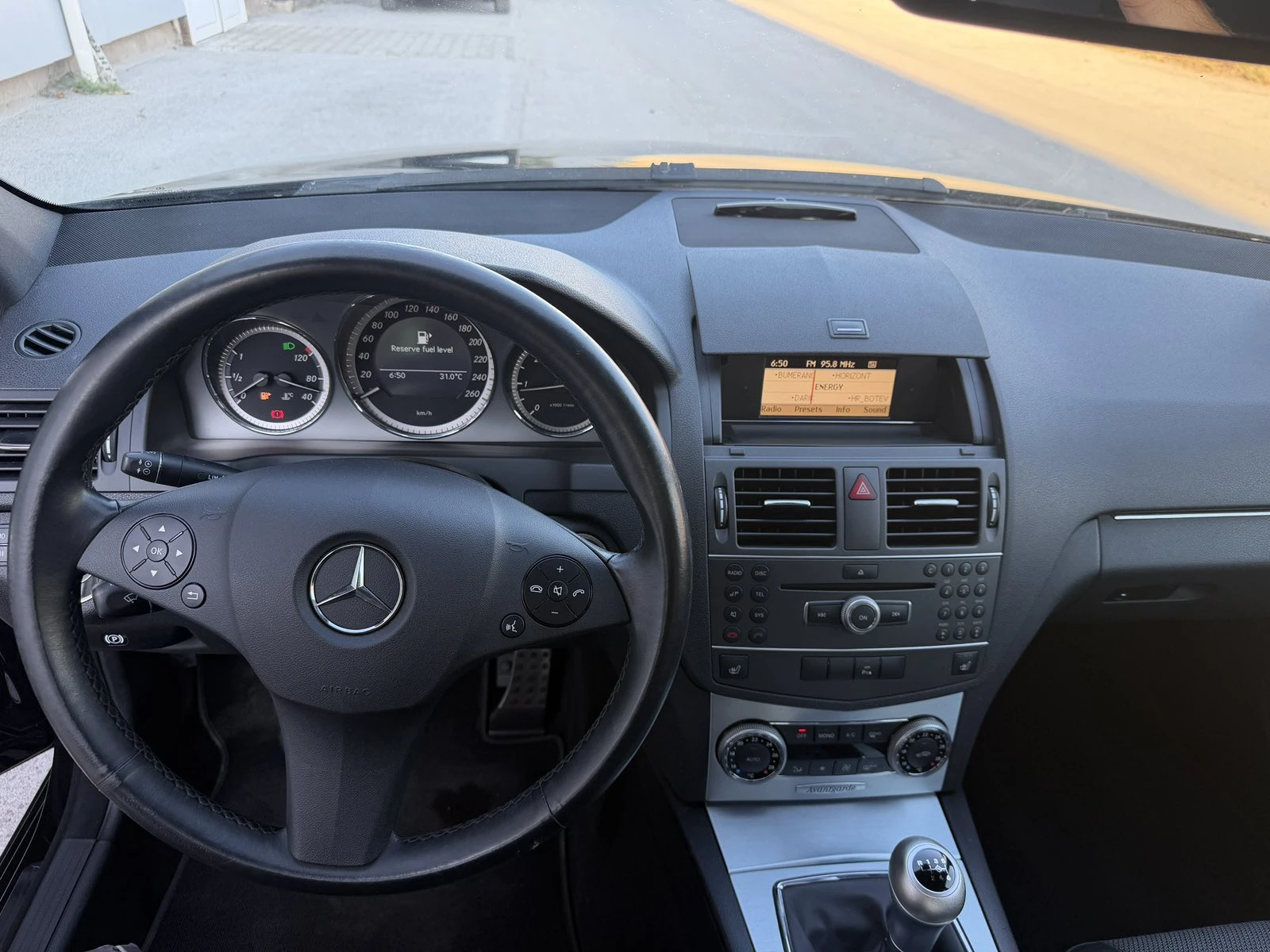 Mercedes-Benz C 220 AMG Пакет Подгрев, снимка 12 - Автомобили и джипове - 55741772