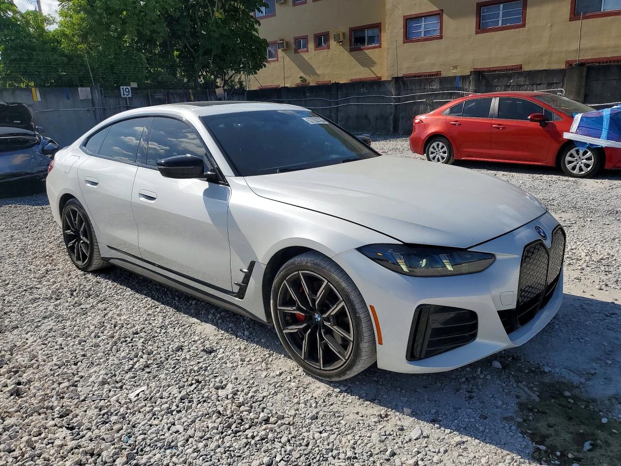 BMW i4 EDRIVE40 | GRAN COUPE | DISTRONIC | , снимка 4 - Автомобили и джипове - 55786292
