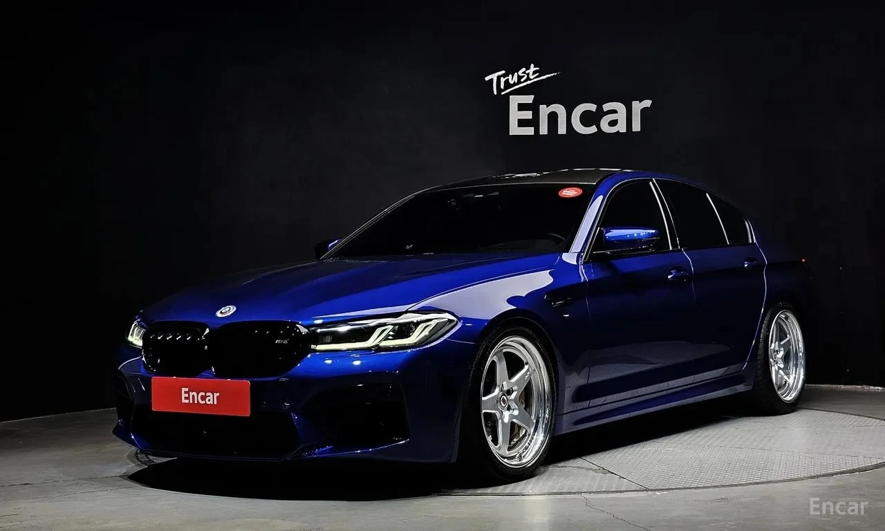 BMW M5  Sedan / Bowers & Wilkins / Автокредит 