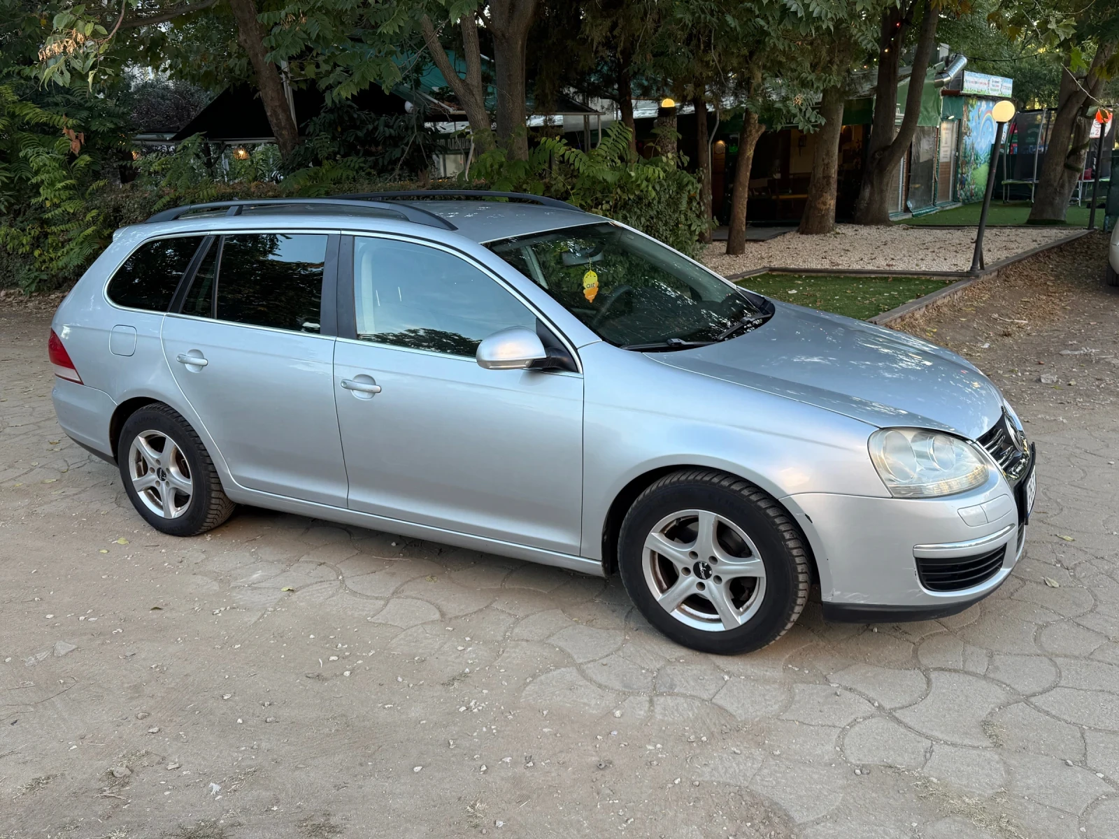 VW Golf Variant, снимка 2 - Автомобили и джипове - 56395981