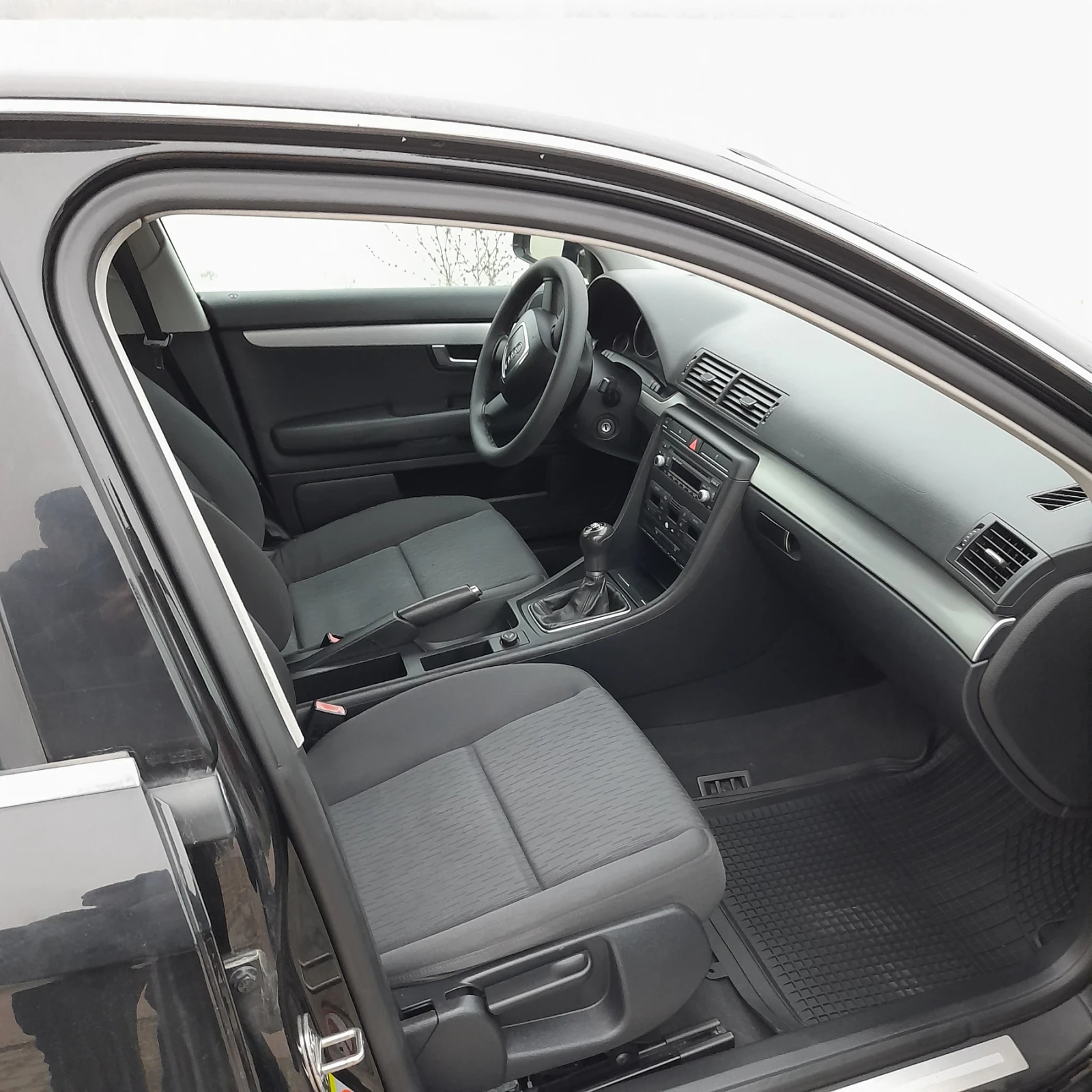 Audi A4 MPI / ALZ, снимка 7 - Автомобили и джипове - 56584626