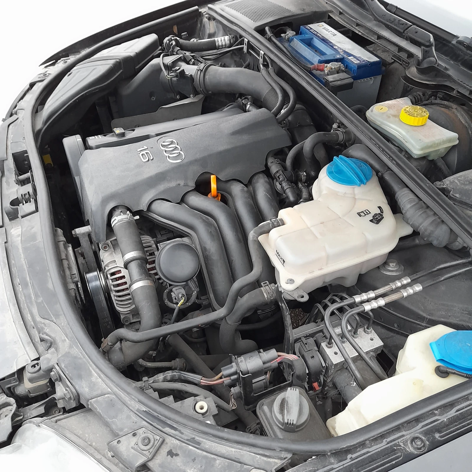 Audi A4 MPI / ALZ, снимка 12 - Автомобили и джипове - 56584626