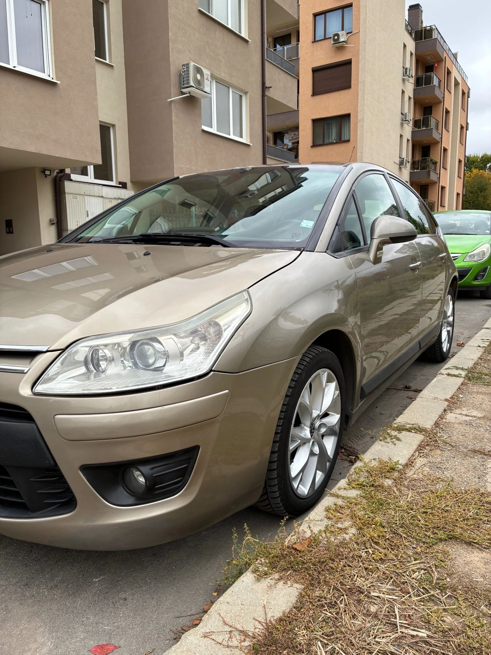 Citroen C4, снимка 2 - Автомобили и джипове - 56677338