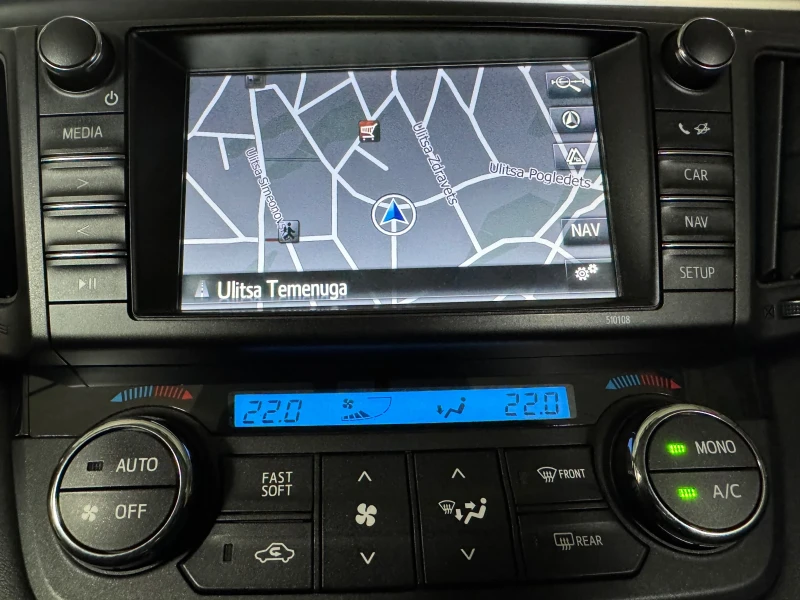 Toyota Rav4 2.0i 4X4*  ПЪЛНА СЕРВИЗНА ИСТОРИЯ В ТОЙОТА!, снимка 12 - Автомобили и джипове - 51937796