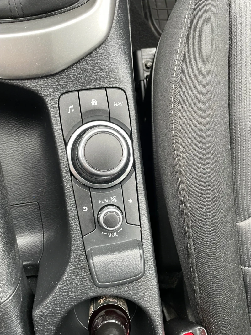 Mazda CX-3 2.0 бензин , снимка 10 - Автомобили и джипове - 52884414