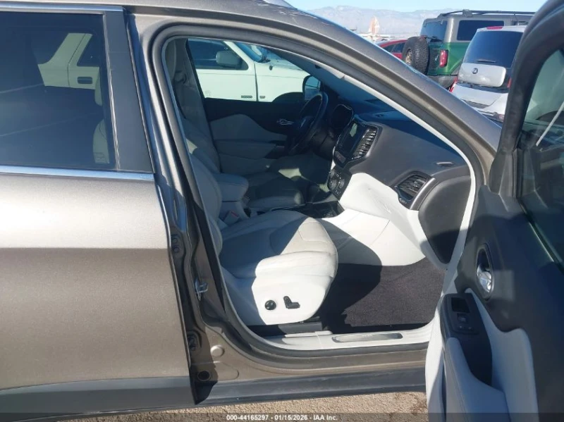 Jeep Cherokee LIMITED FWD, снимка 5 - Автомобили и джипове - 53399907